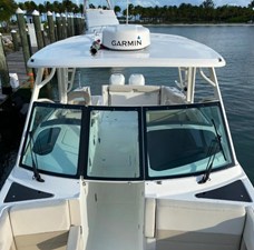 Boston Whaler 320 VANTAGE 5 2016 Boston Whaler 320 VANTAGE 6