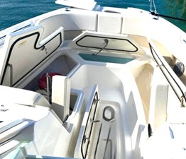 Boston Whaler 320 VANTAGE 7 2016 Boston Whaler 320 VANTAGE 8