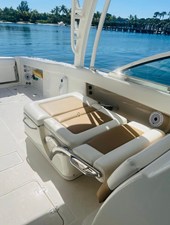 Boston Whaler 320 VANTAGE 13 2016 Boston Whaler 320 VANTAGE 14