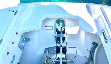 Boston Whaler 320 VANTAGE 28 2016 Boston Whaler 320 VANTAGE 29