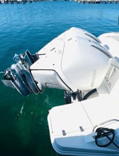 Boston Whaler 320 VANTAGE 33 2016 Boston Whaler 320 VANTAGE 34