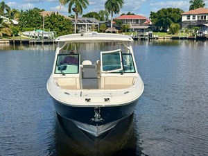 Boston Whaler 32 DC 25 2023 Boston Whaler 32 DC 26