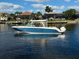 Boston Whaler 32 DC 32 2023 Boston Whaler 32 DC 33