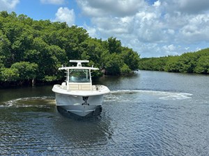 Boston Whaler 380 OUTRAGE 3 2021 Boston Whaler 380 OUTRAGE 4