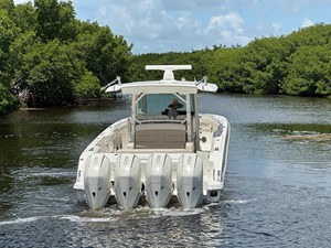 Boston Whaler 380 OUTRAGE 7 2021 Boston Whaler 380 OUTRAGE 8