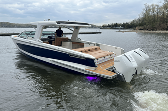 Aviara AV36 Outboard 2 2024 Aviara AV36 Outboard 3