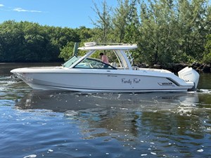 Boston Whaler 320 VANTAGE 1 2021 Boston Whaler 320 VANTAGE 2