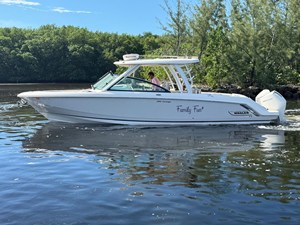 Boston Whaler 320 VANTAGE 2 2021 Boston Whaler 320 VANTAGE 3