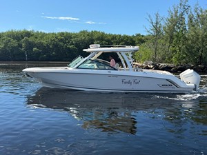 Boston Whaler 320 VANTAGE 3 2021 Boston Whaler 320 VANTAGE 4