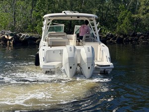 Boston Whaler 320 VANTAGE 11 2021 Boston Whaler 320 VANTAGE 12