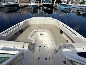 Boston Whaler 320 VANTAGE 12 2021 Boston Whaler 320 VANTAGE 13
