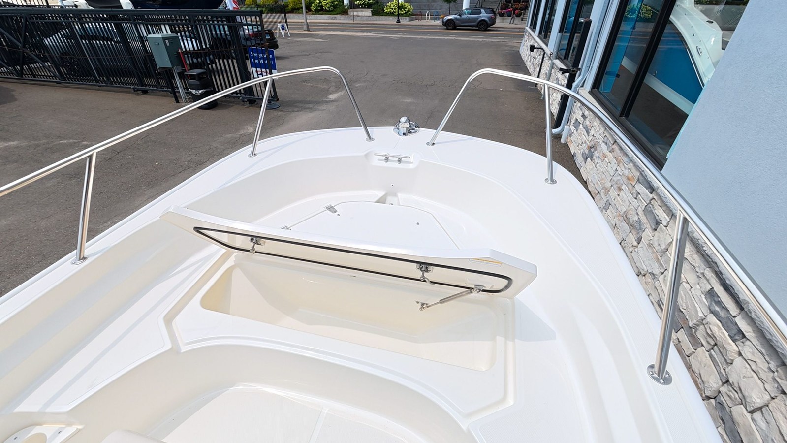 2027 Boston Whaler 170 Montauk 26