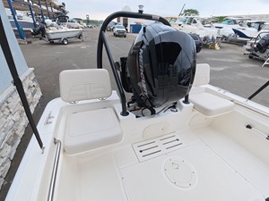 2027 Boston Whaler 170 Montauk 10