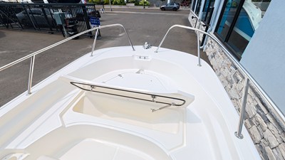 2027 Boston Whaler 170 Montauk 26