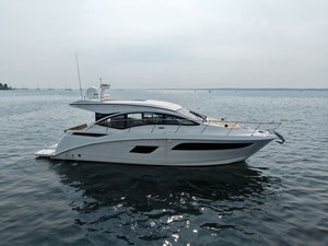 Sea Ray 410 SUNDANCER 7 2017 Sea Ray 410 SUNDANCER 8
