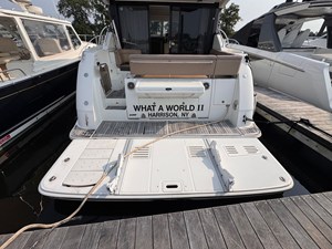 Sea Ray 410 SUNDANCER 11 2017 Sea Ray 410 SUNDANCER 12