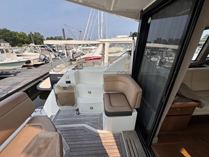 Sea Ray 410 SUNDANCER 15 2017 Sea Ray 410 SUNDANCER 16