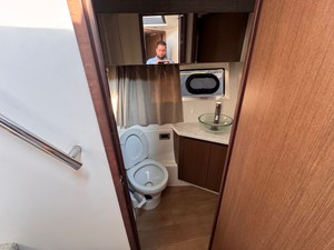 Sea Ray 410 SUNDANCER 36 2017 Sea Ray 410 SUNDANCER 37