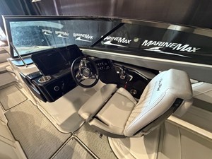 2024 Sea Ray SLX 260 38