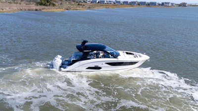 Sea Ray 370 SUNDANCER OB 0 2025 Sea Ray 370 SUNDANCER OB 1