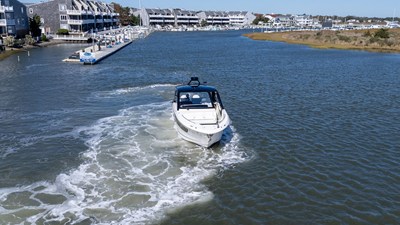 Sea Ray 370 SUNDANCER OB 4 2025 Sea Ray 370 SUNDANCER OB 5