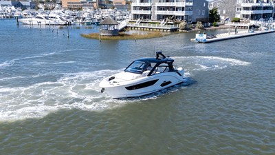 Sea Ray 370 SUNDANCER OB 5 2025 Sea Ray 370 SUNDANCER OB 6