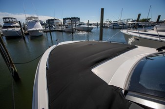 Sea Ray 370 SUNDANCER OB 11 2025 Sea Ray 370 SUNDANCER OB 12
