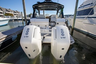 Sea Ray 370 SUNDANCER OB 15 2025 Sea Ray 370 SUNDANCER OB 16