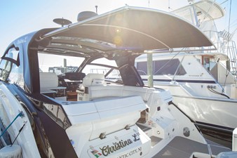 Sea Ray 370 SUNDANCER OB 89 2025 Sea Ray 370 SUNDANCER OB 90