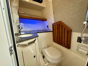 Boston Whaler 350 REALM 17 2023 Boston Whaler 350 REALM 18