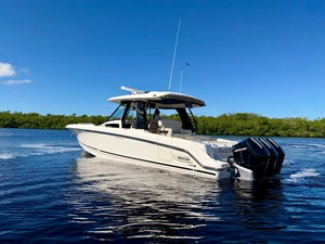 Boston Whaler 350 REALM 19 2023 Boston Whaler 350 REALM 20