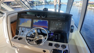 Boston Whaler 380 REALM 11 2022 Boston Whaler 380 REALM 12