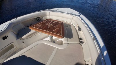 Boston Whaler 380 REALM 19 2022 Boston Whaler 380 REALM 20