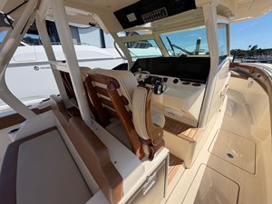 Scout 380 LXF 11 2019 Scout 380 LXF 12