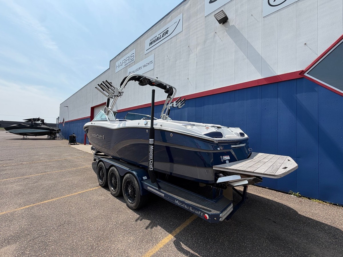 2019 Mastercraft X26 4