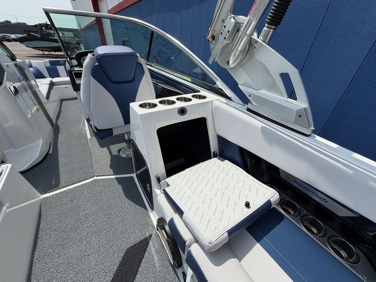 2019 Mastercraft X26 20