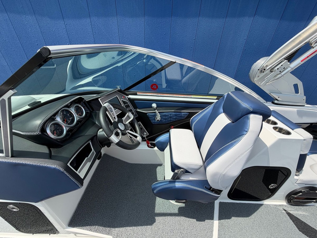 2019 Mastercraft X26 34