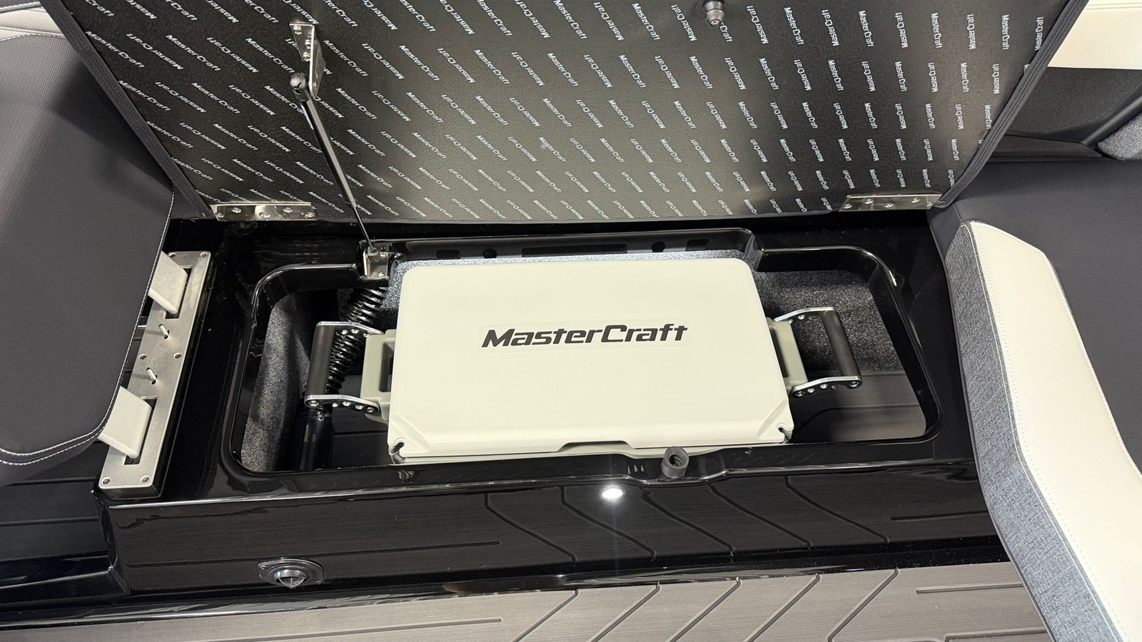 2026 Mastercraft X24 34