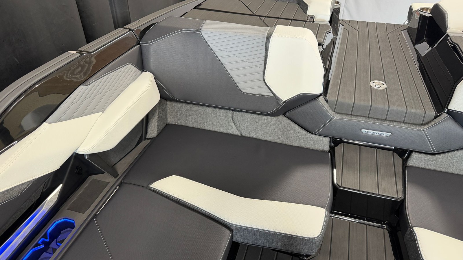 2026 Mastercraft X24 41