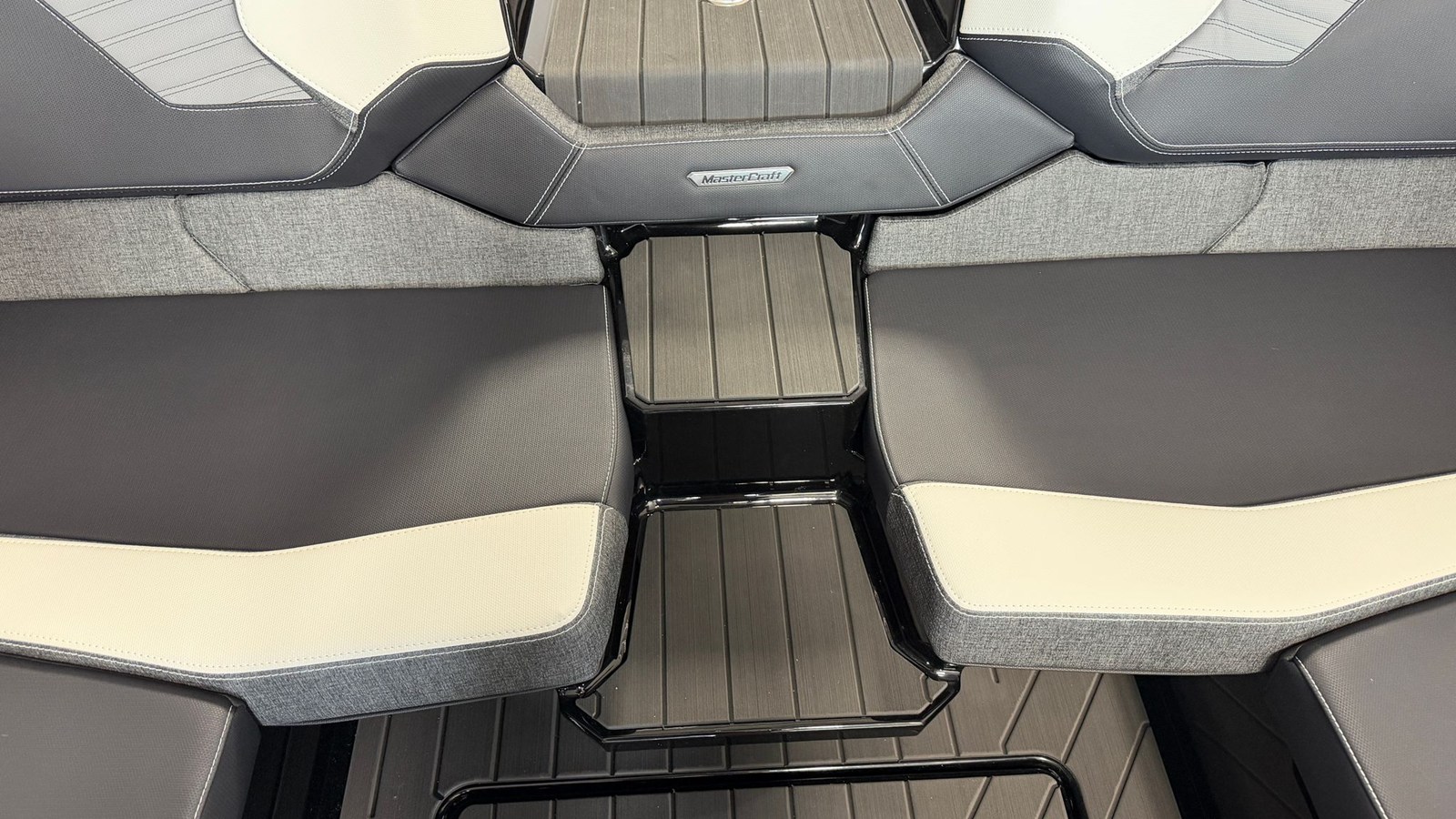 2026 Mastercraft X24 42