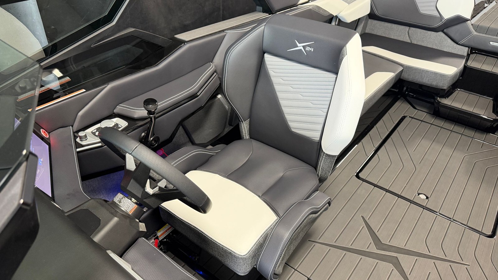 2026 Mastercraft X24 61
