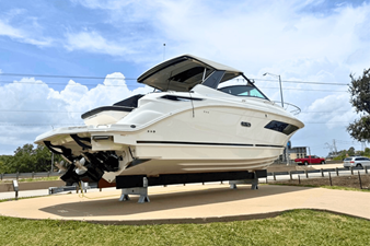 Sea Ray Sundancer 320 2 2026 Sea Ray Sundancer 320 3