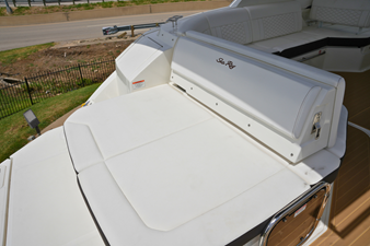 Sea Ray Sundancer 320 5 2026 Sea Ray Sundancer 320 6