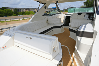Sea Ray Sundancer 320 7 2026 Sea Ray Sundancer 320 8