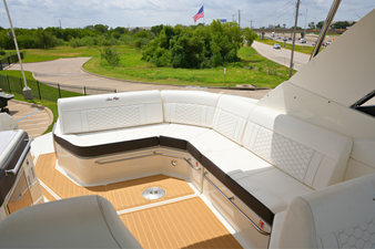 Sea Ray Sundancer 320 9 2026 Sea Ray Sundancer 320 10
