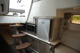 Sea Ray Sundancer 320 37 2026 Sea Ray Sundancer 320 38