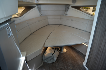 Sea Ray Sundancer 320 38 2026 Sea Ray Sundancer 320 39