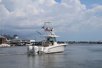 Boston Whaler 330 Outrage 7 2018 Boston Whaler 330 Outrage 8