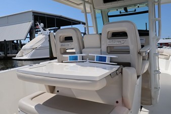 Boston Whaler 330 Outrage 19 2018 Boston Whaler 330 Outrage 20
