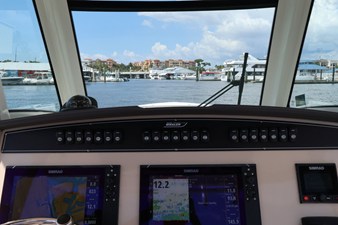 Boston Whaler 330 Outrage 29 2018 Boston Whaler 330 Outrage 30